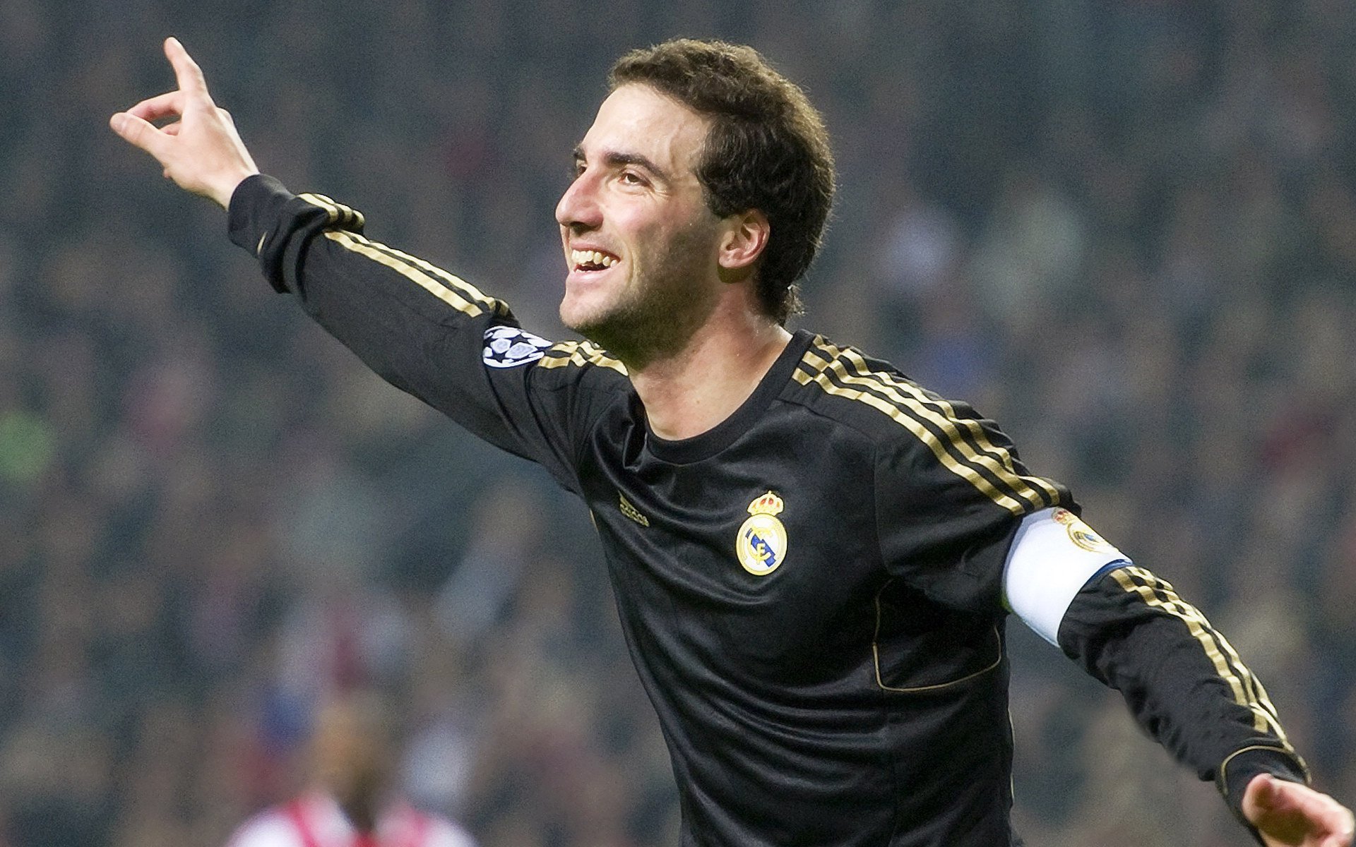 勇士队全队齐心，誓构筑王朝